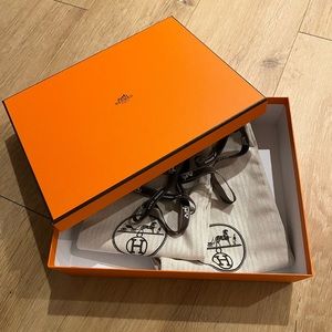 Authentic Hermès Shoe Box with Shopping Bag, Dustbags, and ribbon